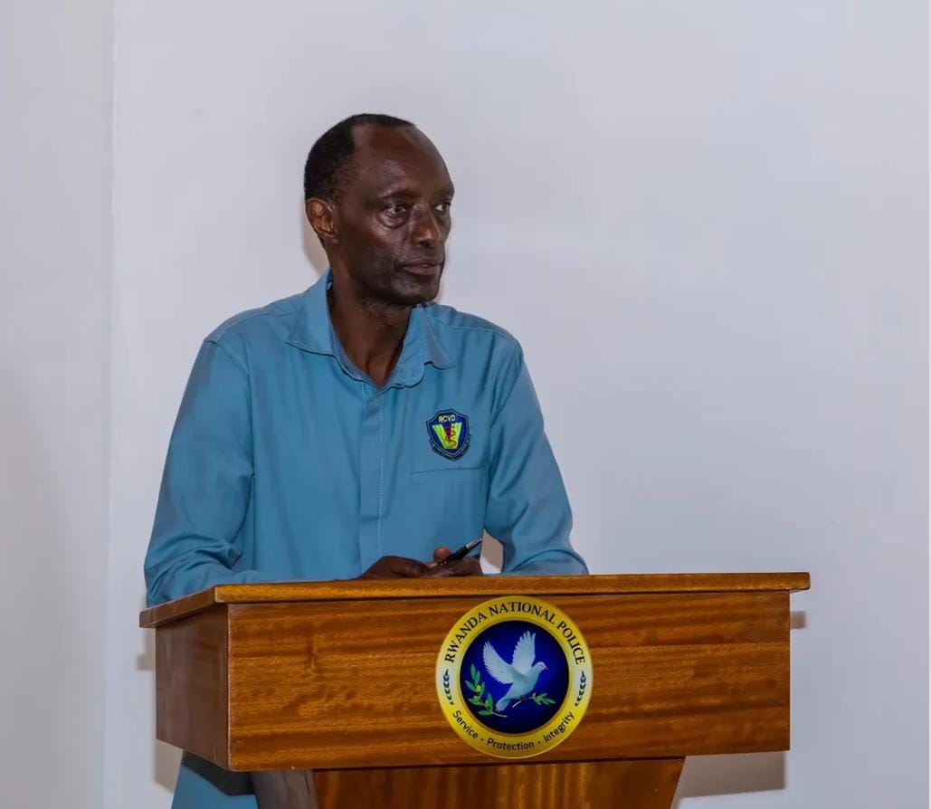 Training Rwanda’s Canine Units in Veterinary Care